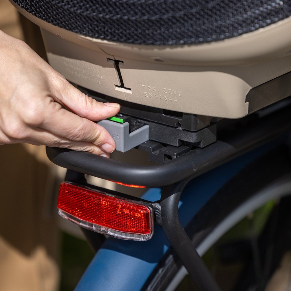 Qibbel Air rear seat with MIK-HD attachemnt - black 